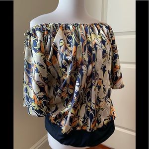 M Kalan Silky Off/On split sleeve Pretty Top SizeL